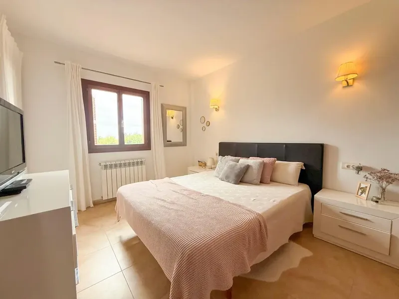 Discover this beautiful townhouse located in the idyllic village of Moscari, a place where tranquility and natural surroundings merge. — photo 11