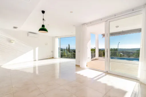 Santa Ponsa, stunning sea view villa with dreamlike sun terraces — photo 11