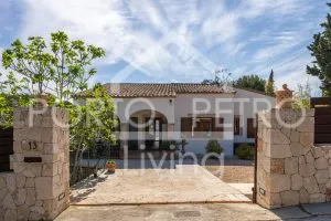 Ref. PRO213 – Modernized, traditional chalet with spacious garden and heated pool – just a few minutes walk away from the marina in Porto Petro — photo 2