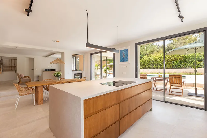 New-build villa with panoramic views and exclusive fittings — photo 8