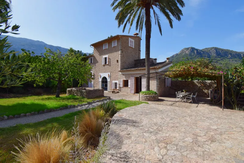 Country house with pool and garden featuring stunning views in Sóller — photo 1