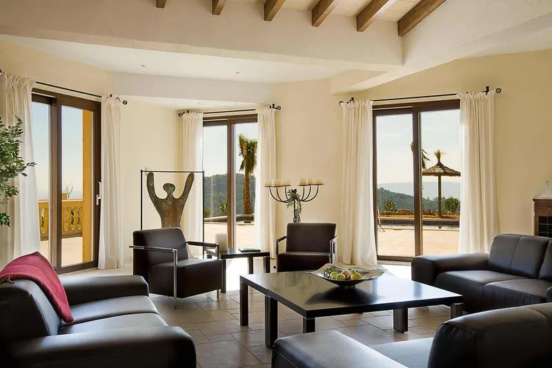 Luxury estate on 50,500 m² land for rent — photo 7