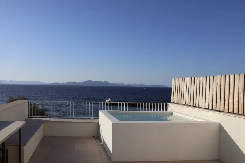 Penthouse facing the sea — photo 1