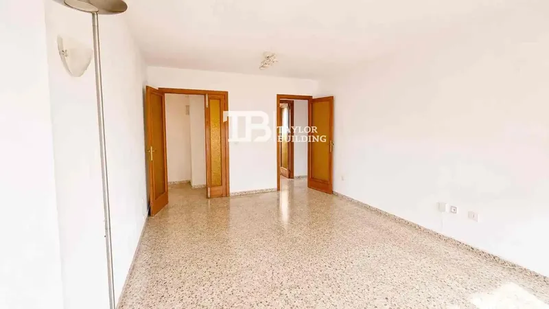 Taylor Building presents this apartment located in the Los Molinos area, this spacious apartment of approximately 90 m² represents an excellent opportunity — photo 9