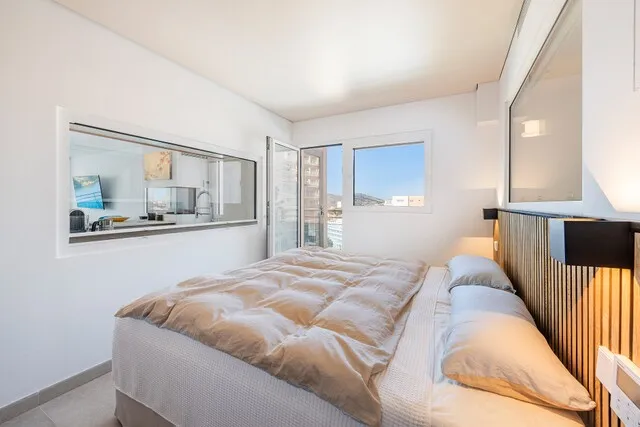 Sea front apartment for sale in Palmanova, Southwest Mallorca — photo 12