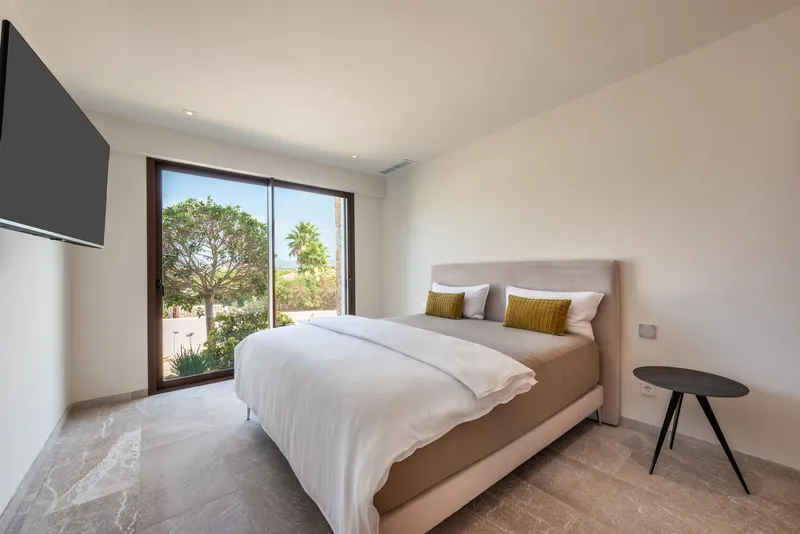Spacious luxury villa in Nova Santa Ponsa — photo 7