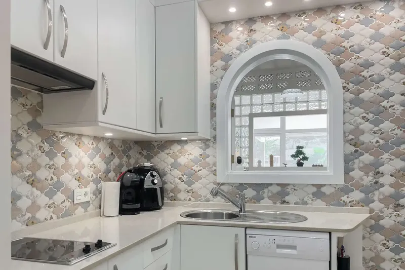 Charming apartment in Cala Ratjada located in a historic two-story complex, one of the first commercial buildings of the town — photo 9