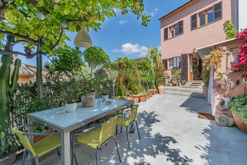 Villa with Tramuntana views — photo 1
