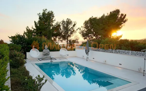 Modern villa with sea views in Portals Nous — photo 7