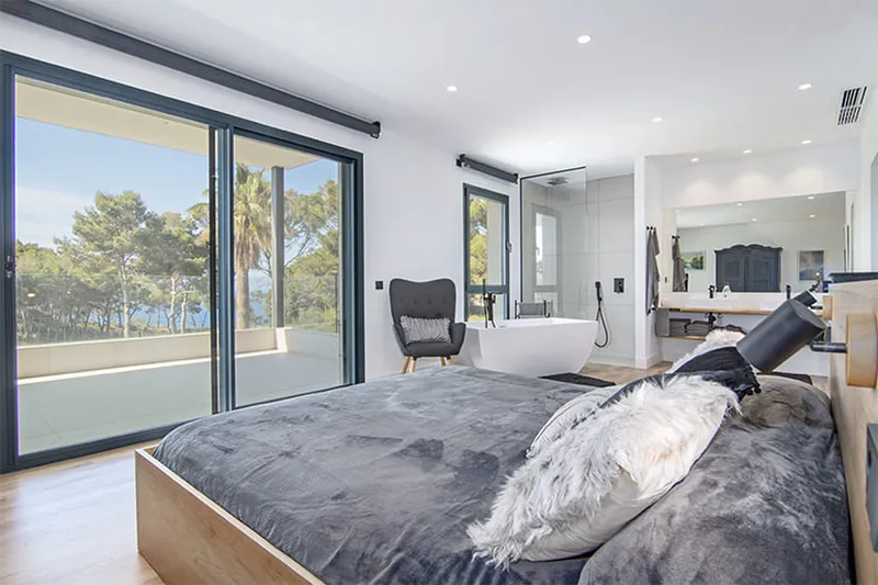 New modern villa on the first sea line in Puig de Ros — photo 7