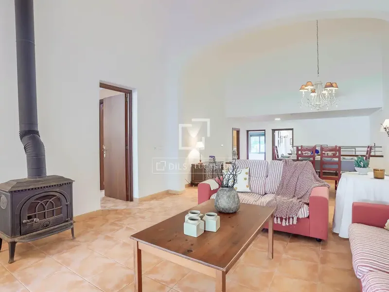 Charming townhouse a few steps from the sea in Cala Sant Vicenç — photo 3