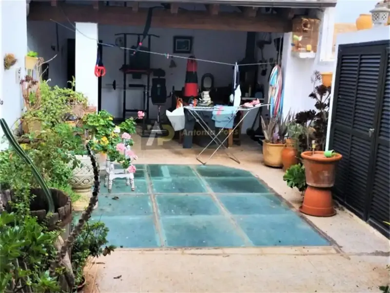 En pleno corazón de Mallorca, se encuentra esta vivienda tipo duplex con local en la parte inferior, a pleno funcionamiento y con rentabilid — photo 7