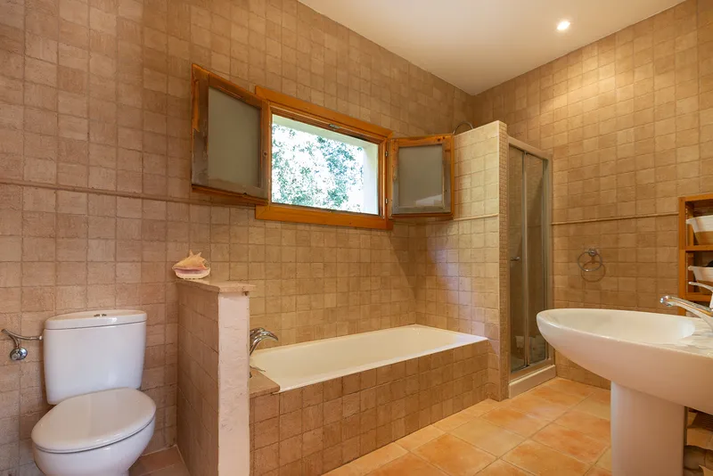 Detached Villa With Outstanding Mountain Views — photo 9
