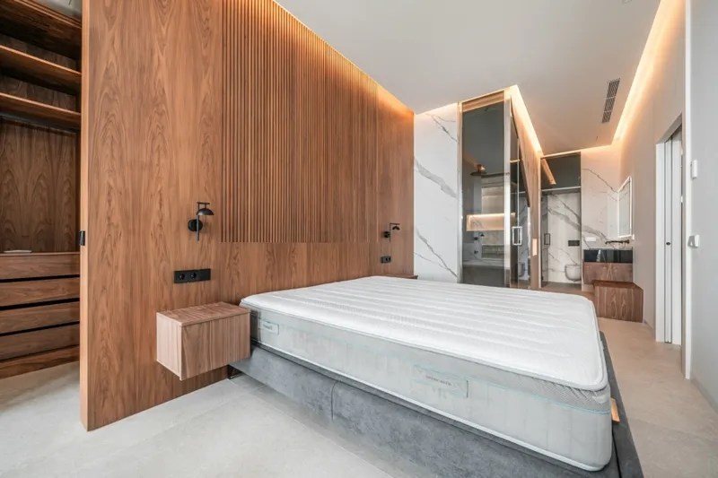 First-line luxury living by the sea in Portixol — photo 5