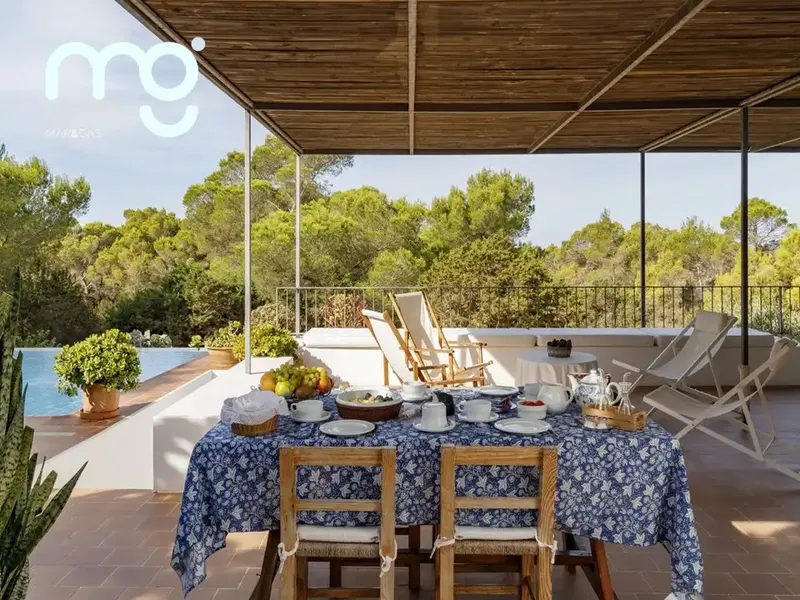 Located 5 minutes from the quiet area of Cala Saona and its crystal-clear turquoise blue beaches on the island of Formentera, this refuge house offers — photo 5