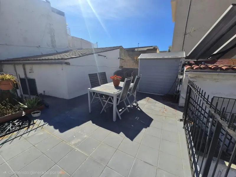 Discover this exceptional house for sale in S' Arenal, Palma de Mallorca. With an attractive price of 750,000 euros and a surface area of — photo 4