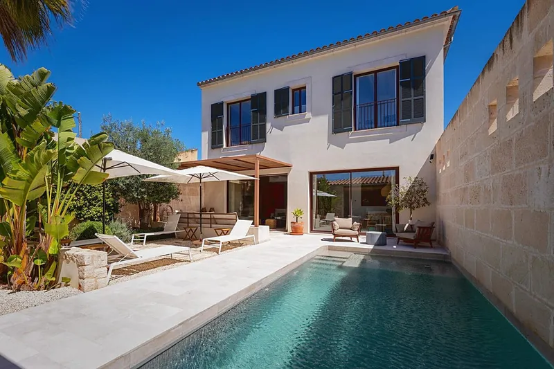 Villa Cabrera - Townhouse in Ses Salines with Pool and Rooftop Terrace in the Village Center — photo 1
