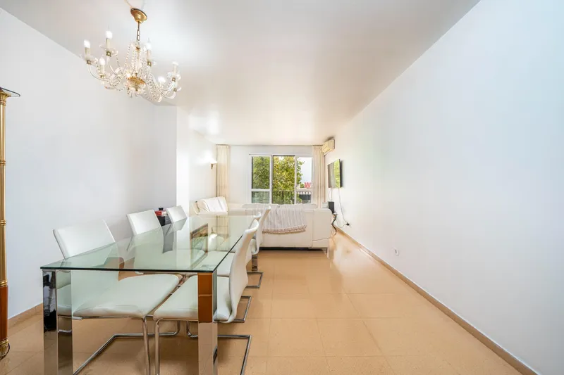 Four-bedroom flat with balcony and communal pool in Son Fuster Nou, Palma — photo 9