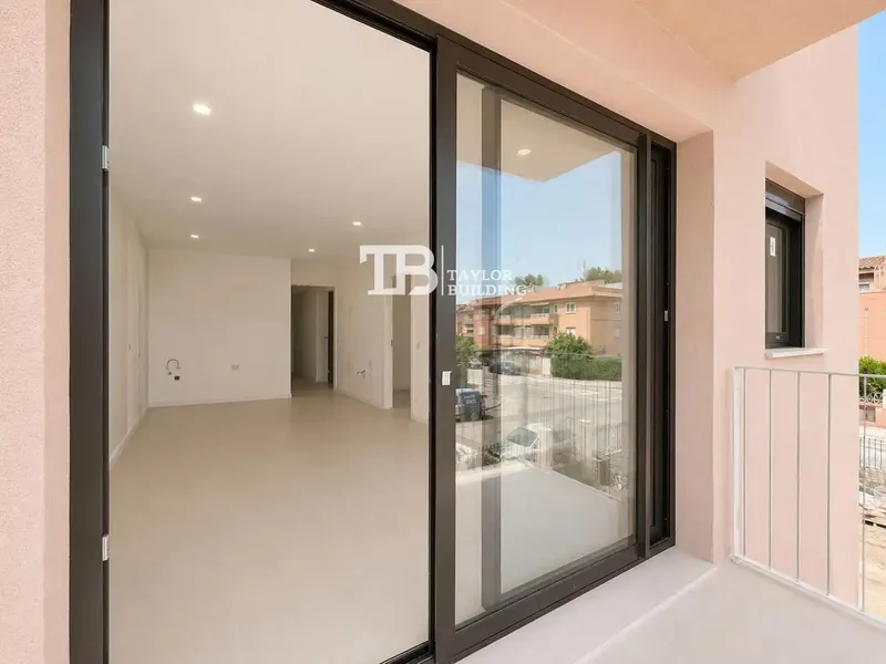 Taylor building offers this exclusive one-bedroom apartment with bathroom and balcony, located in the quiet area of Son Ferrer, Calvià, Balearic Islands — photo 8