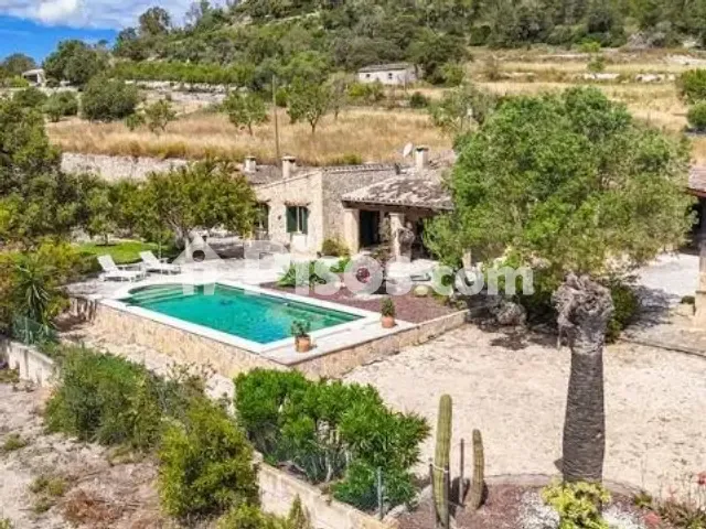Rustic house on Diseminado Puig de Reig street, 143 — photo 1