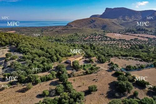Extraordinary country estate of 543 hectares with traditional country home with stunning sea views in Arta — photo 1