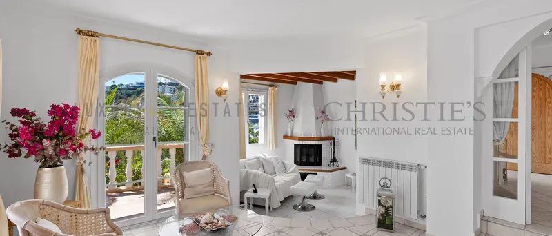 Mediterranean villa in Puerto de Andratx with harbor and sea views — photo 6
