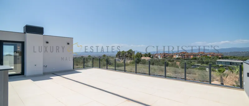Modern luxury villa in Son Gual featuring sustainable timber construction — photo 5