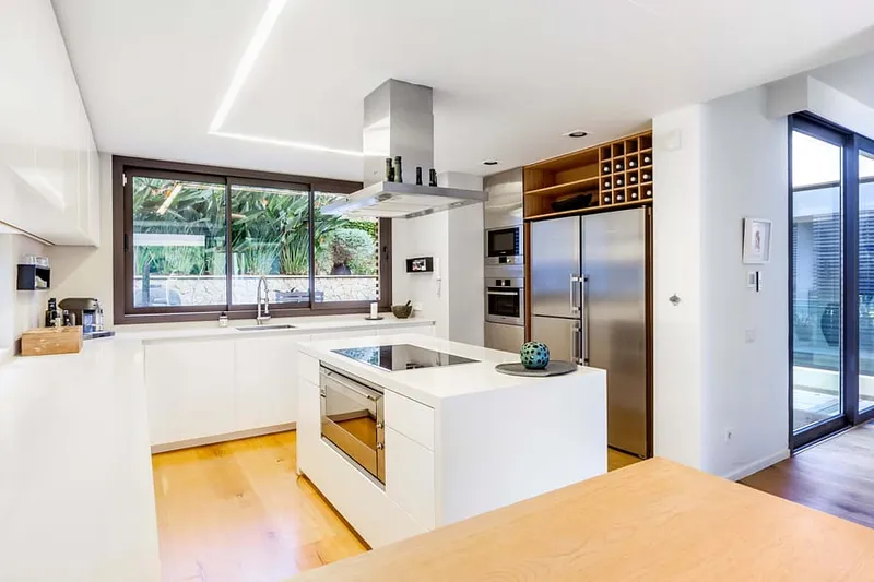 Modern villa with sea views — photo 12
