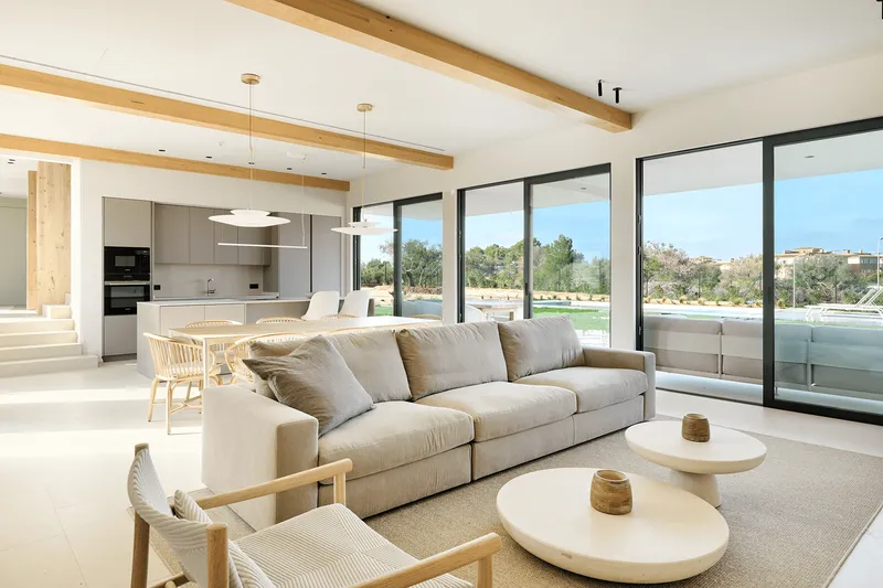 Contemporary villa with pool near Palma — photo 10
