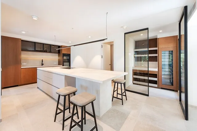 Elegant villa for sale in Bendinat, Southwest Mallorca — photo 11