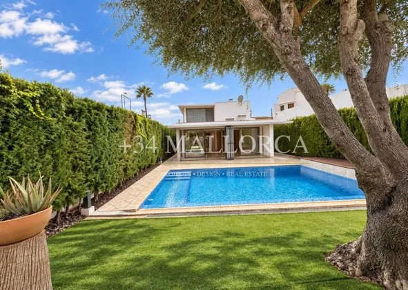 Detached house in Sa Ràpita — photo 1