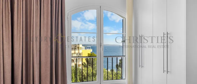 Renovated penthouse in Bendinat with large roof terrace and spectacular sea views — photo 8
