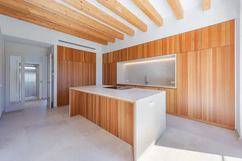 This impressive new villa will occupy a plot of about 15,000m2 with wonderful panoramic views of the surroundings and is offered for — photo 12