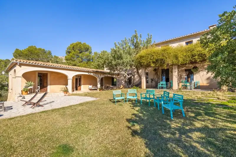 This rustic Mallorcan finca for sale in Andratx is an oasis of tranquility and privacy, and enjoys a privileged location — photo 1
