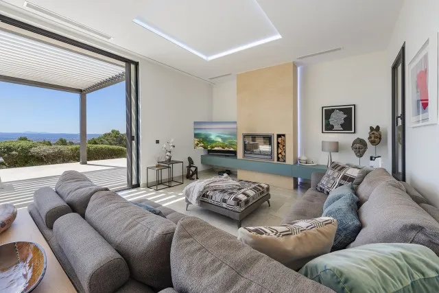 Outstanding contemporary villa with panoramic views for sale in Selva, Mallorca — photo 7