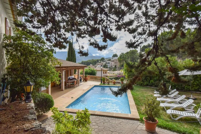 Charming sunny villa with pool, garden and tourist license in Port de Sóller — photo 1