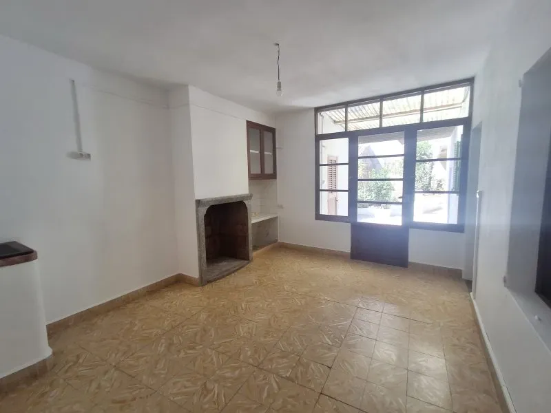 Unfurnished two-storey village house with garden, terraces and garage in the centre of Campos -DH 33 — photo 11