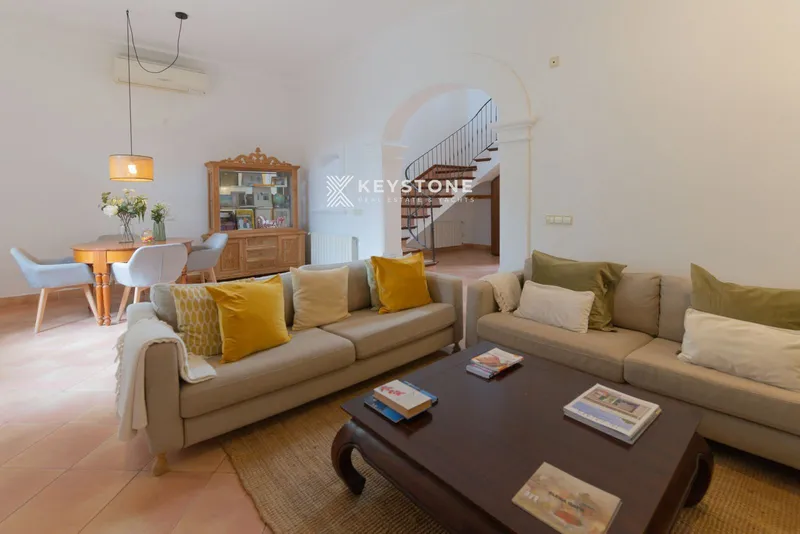 Detached house — photo 10