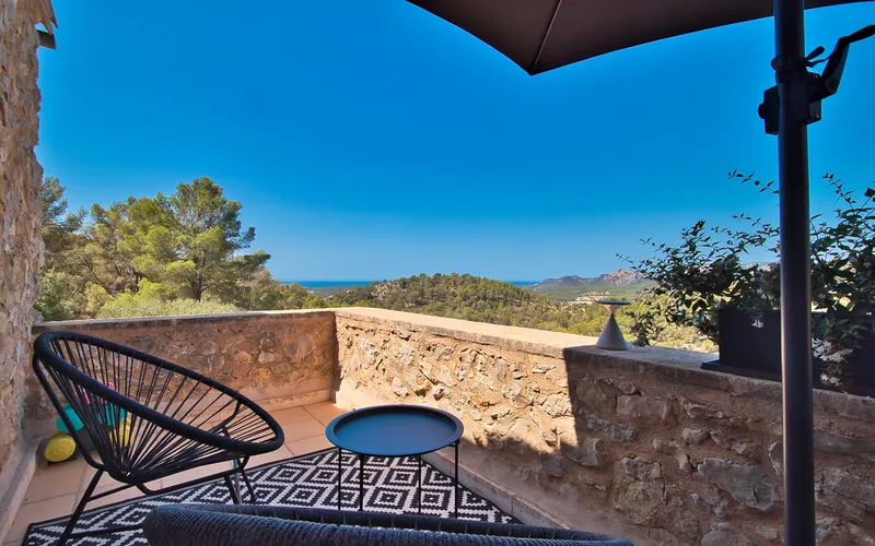 Renovated finca with stone facade in a dreamlike, quiet location in the mountains of Calvia — photo 2