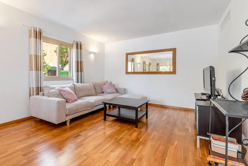 House in Puig de Ros - Inviting and low-maintenance outdoor area with pool — photo 4