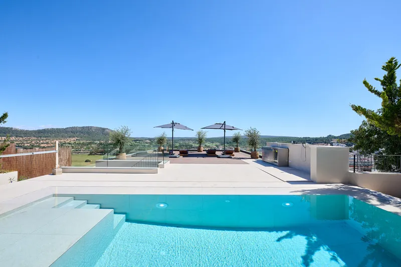 Villa with fantastic panoramic sea views in Santa Ponsa - Marcel Remus Real Estate — photo 5