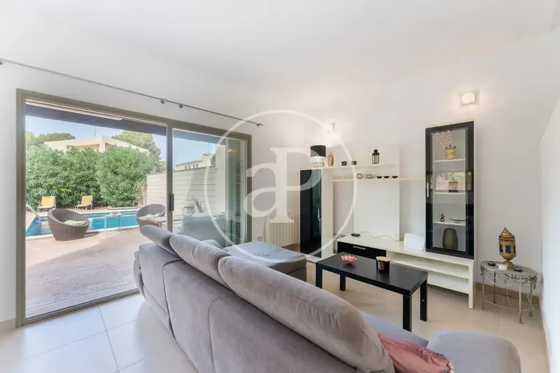 House for rent with private pool in the quiet area of Puig de Ros — photo 6