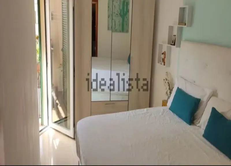 Terraced house in a beautiful and quiet area with all kinds of services, very close to the promenade and Bellver Castle. The house — photo 12