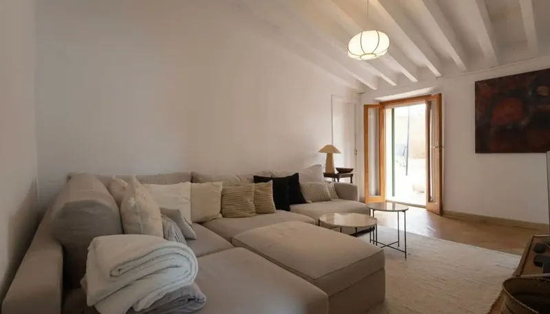 House with Sea Views and Development Potential in Génova — photo 10