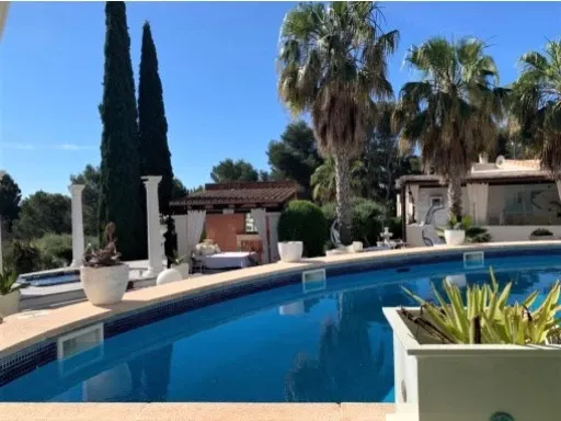 Impressive house with pool and garden! 3-bedroom chalet, triplex — photo 1