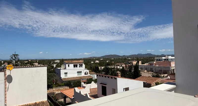 Exclusive new-build villa with pool in Cala Llombards — photo 10