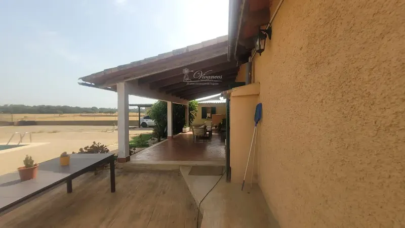 Vivancos Inmobiliaria presents for rent this exclusive chalet with private pool, 12 horse stables and a 7,000 m² estate, ideal — photo 12