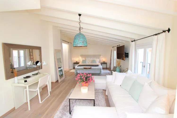 Old Town Palace Old Town Villa in Palma Center Mallorca for Sale — photo 1