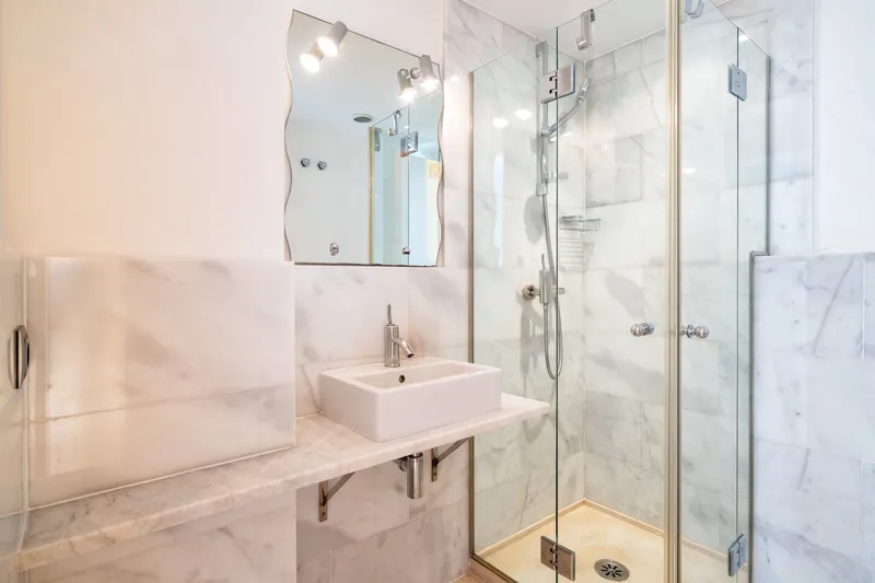 Exclusive apartment on the first sea line — photo 10