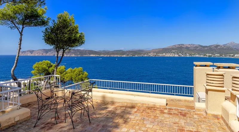 Exclusive Sea-View Townhouse for Sale in Santa Ponsa — photo 2